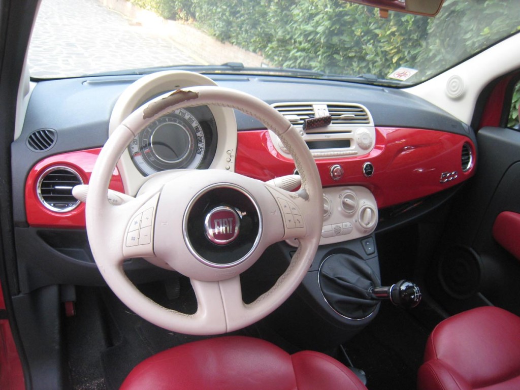 Fiat 500 automotive restauro interni sedili pelle PPI Group Tortoreto (TE)